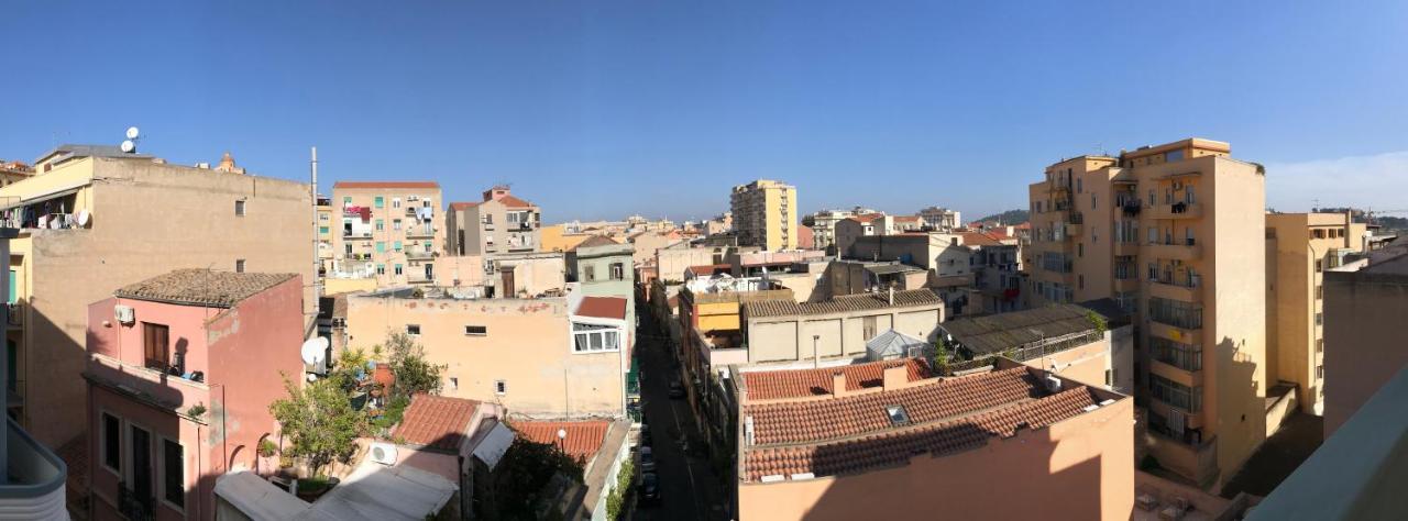 La Luna Appartamento Con Terrazza E Due Camere Cagliari Buitenkant foto